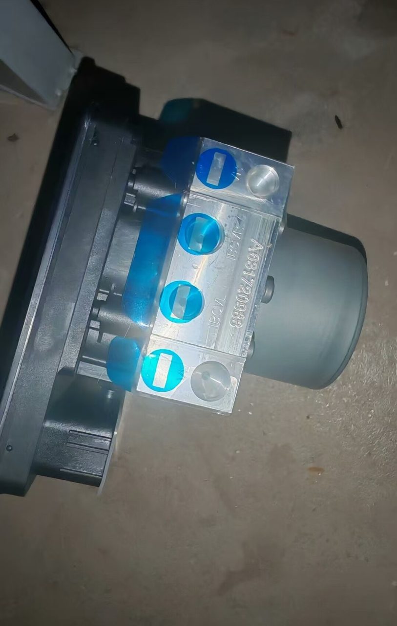 ZEEKR 7xABS Pumpe, Originales gebrauchtes OEM-Teil, mit Etikett, alle Anschlüsse vorhanden, funktionstüchtig
