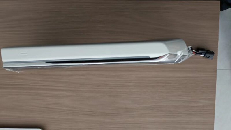 ZEEKR 009 純正 アウタードアハンドル、 純正解体部品、 付き インダクタ 応答、 ホワイト、 付き ワイヤーハーネス