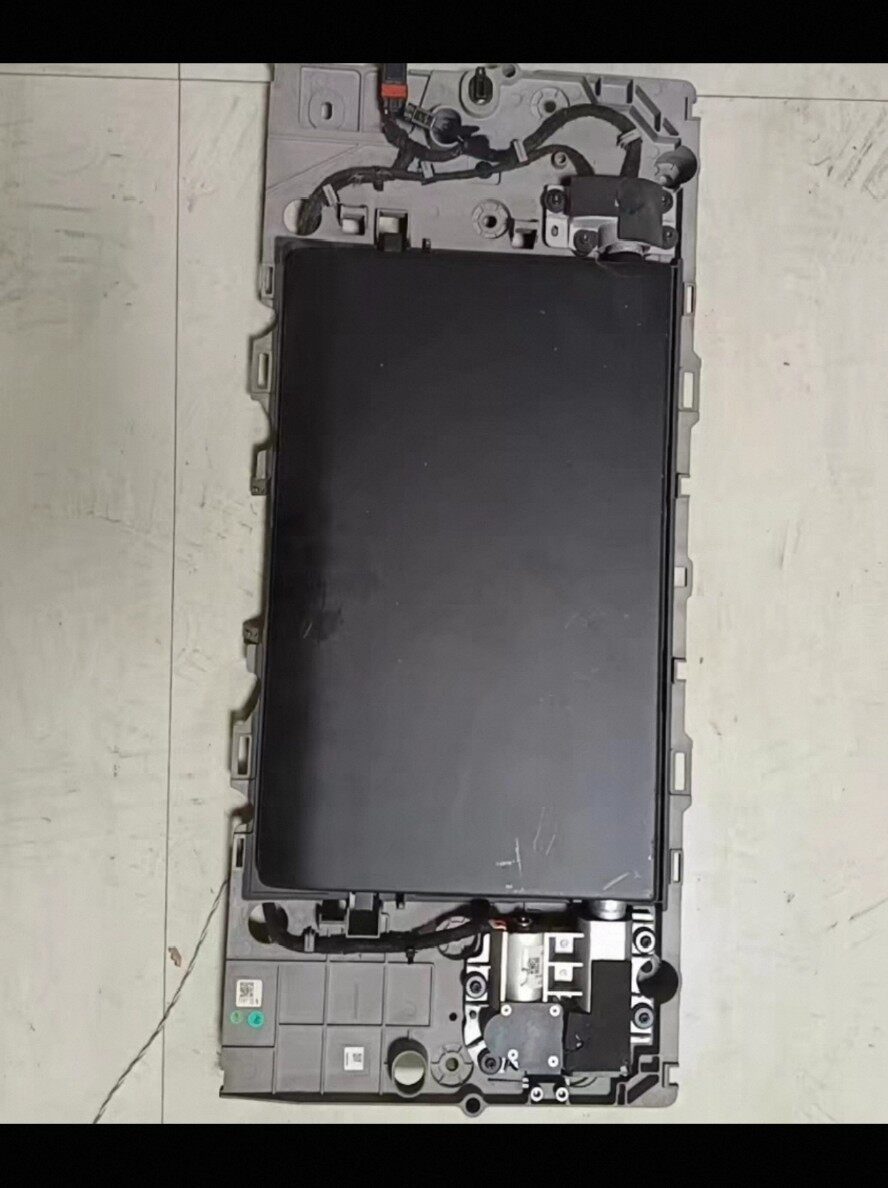Onvo L90 Overhead Screen, Rear Entertainment Screen