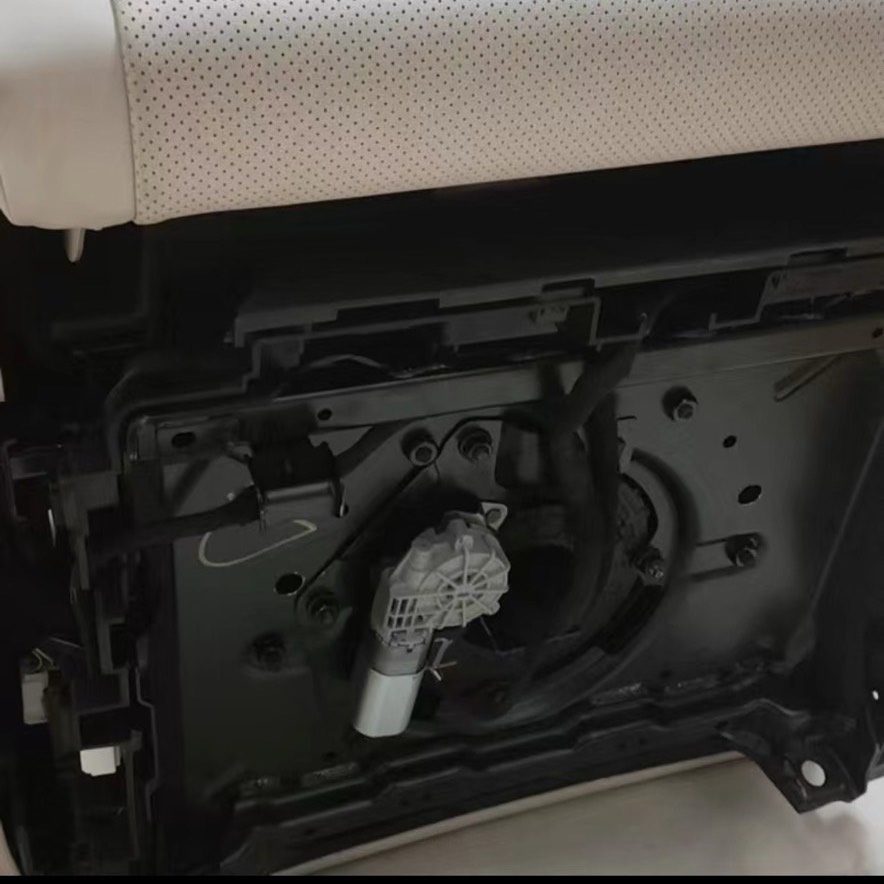 Li Auto MEGAHOME Version mittlere Reihe drehbar Sitz