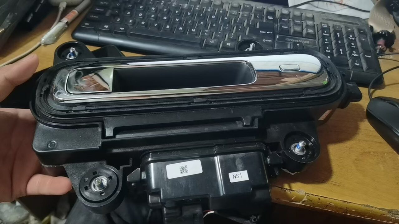 26 型 AITO M9 フラッシュタイプ ハンドル、 投影 ランプ ドアハンドル