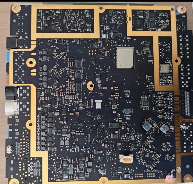Yangwang U8L 콕핏 헤드유닛 MediaTek MT8678V 칩