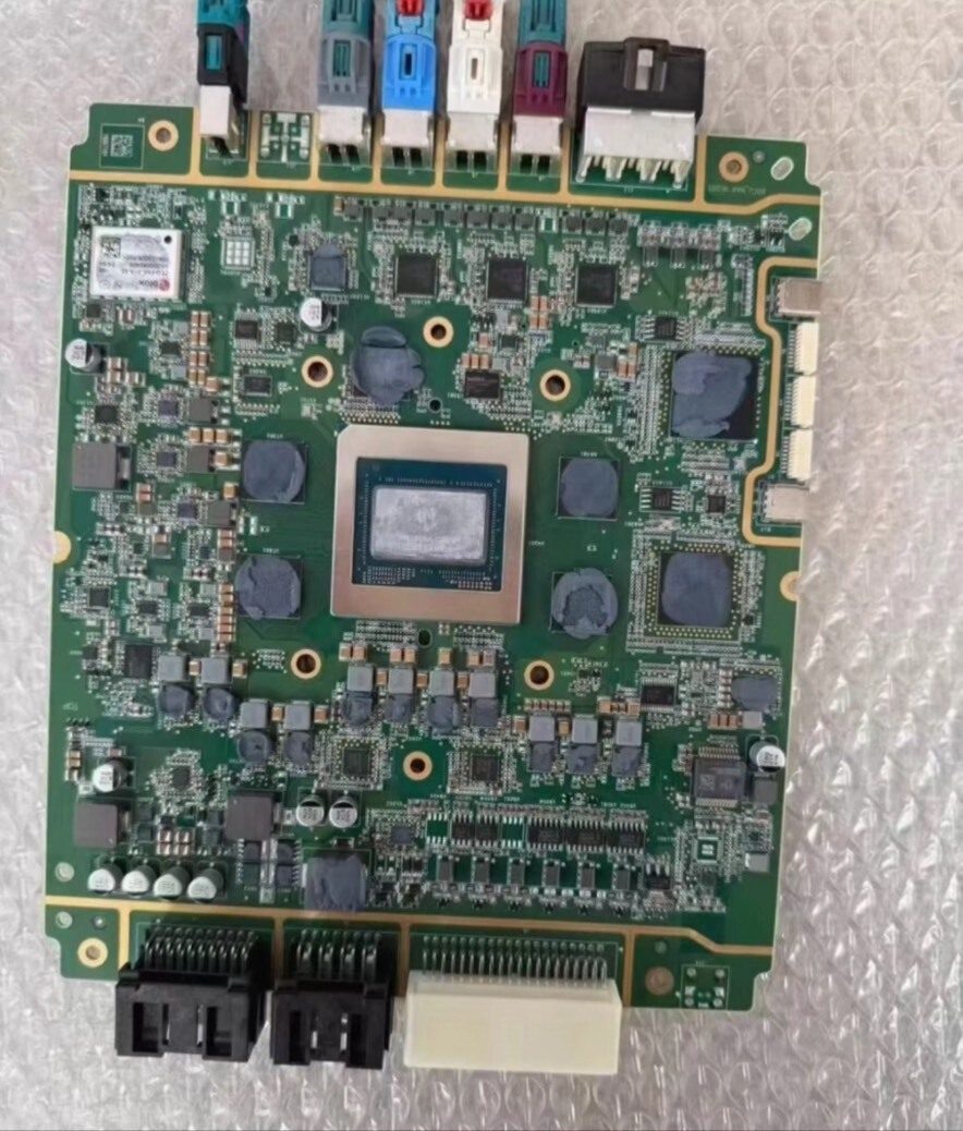Lynk & Co 900 Autonomous Driving Module ADCU NVIDIA thor-u