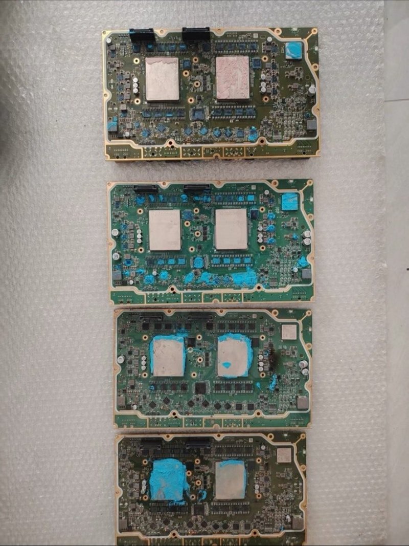Leapmotor D19 멀티 도메인 융합 컨트롤러 Qualcomm QAM8797P