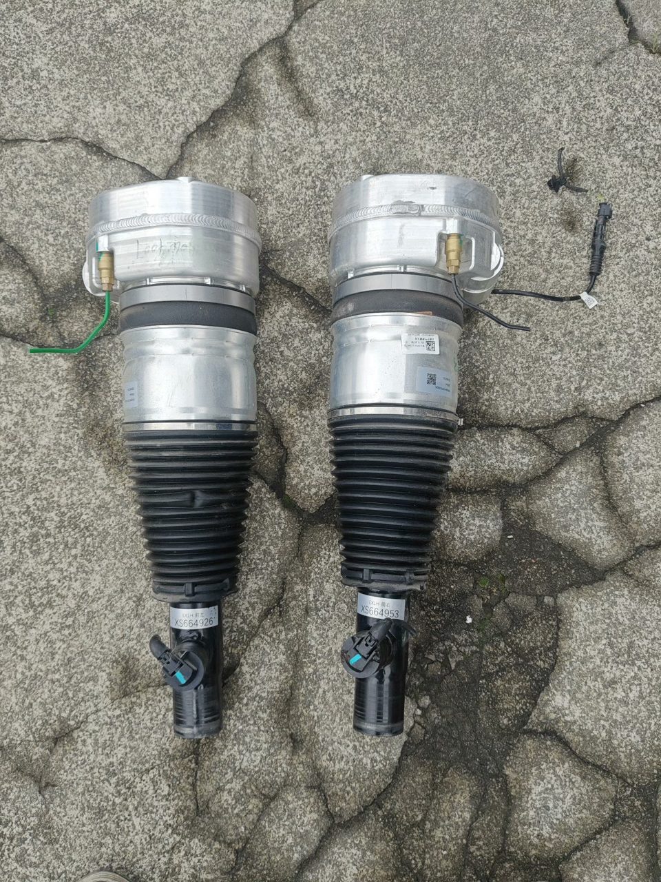 ZEEKR 9x Shock Absorber, Genuine OEM Used Part, Fits ZEEKR 9x Model