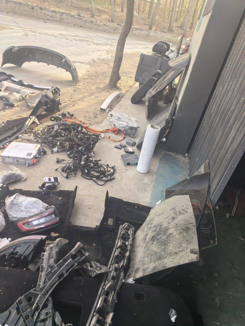 AITO M5 차량 전체 부품 보닛 펜더 선루프 글라스 전방 윈드실드 글라스 도어 내부 라이너 헤드램프