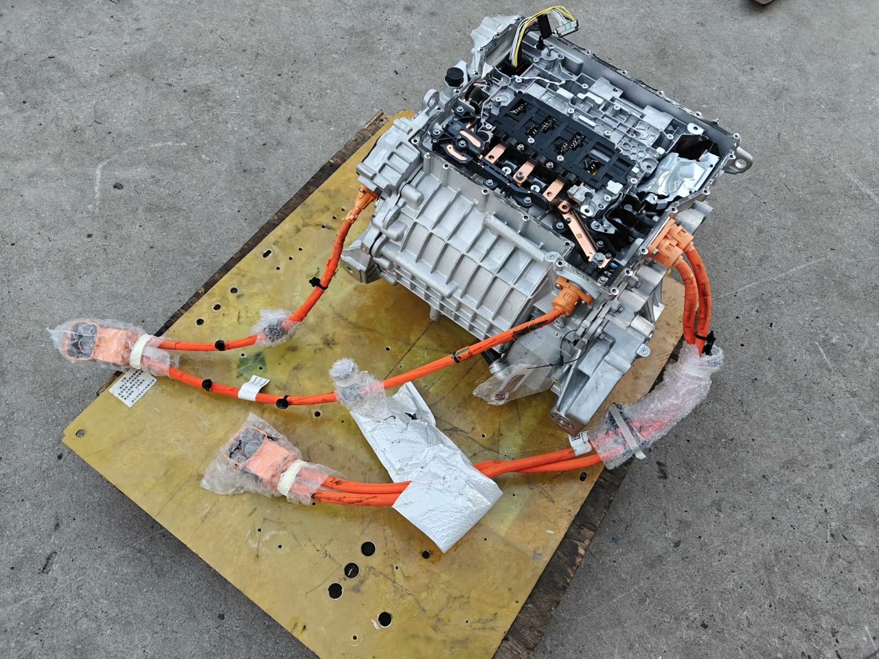 Xiaomi YU7 Drive Motor, Controller 800V Silicon Carbide