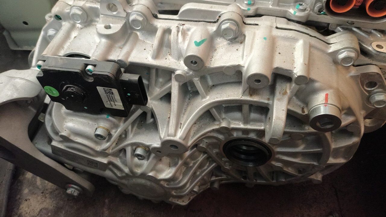 Roewe D7 Drive Motor Assembly Drive Motor Control Module Genuine Dismantled
