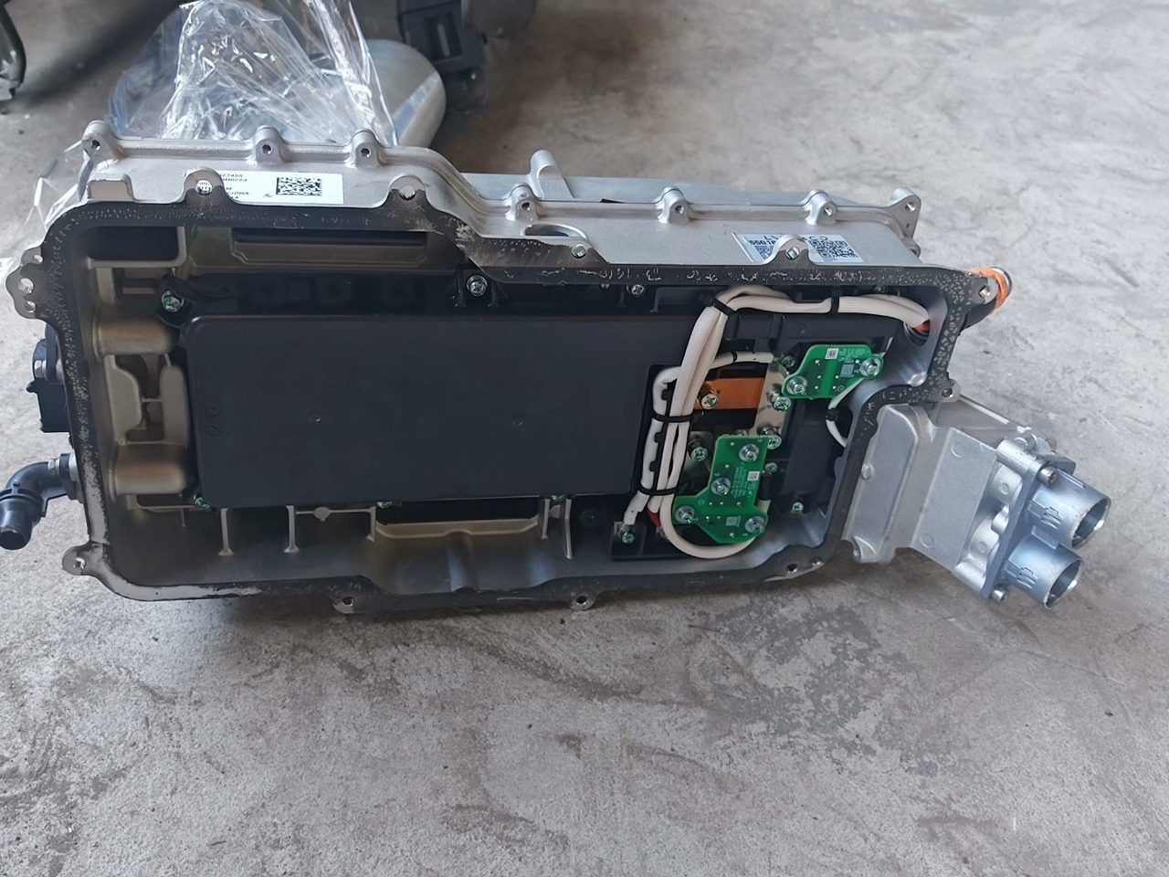 Geely Lynk & Co 08HEV Hybrid Dedicated For Motor Controller, Part Number P6608027