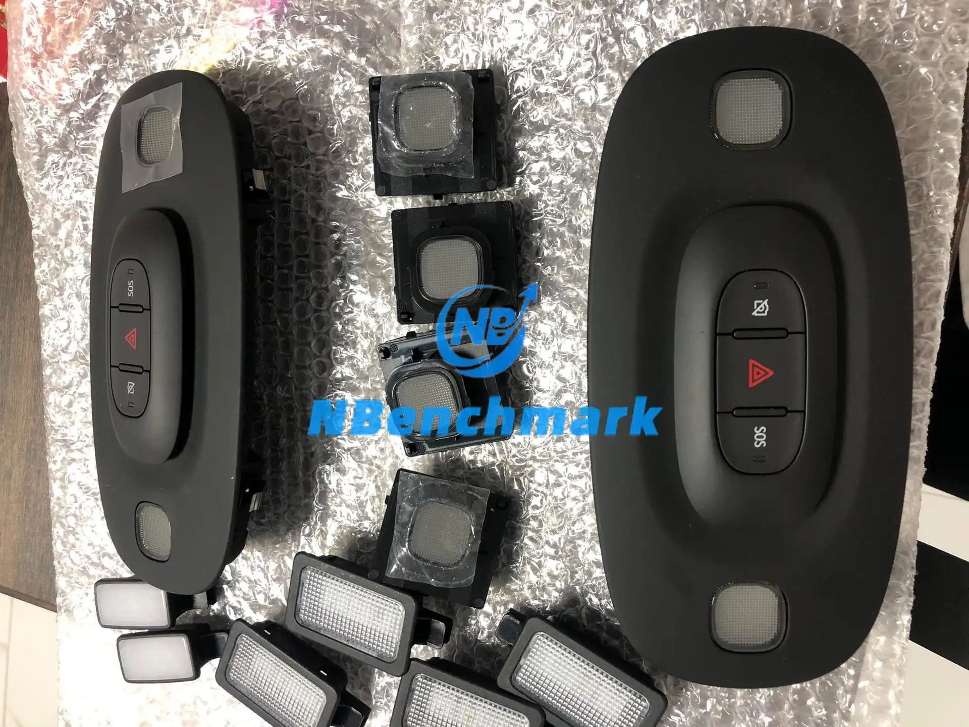 Xiaomi SU7 reading light assembly