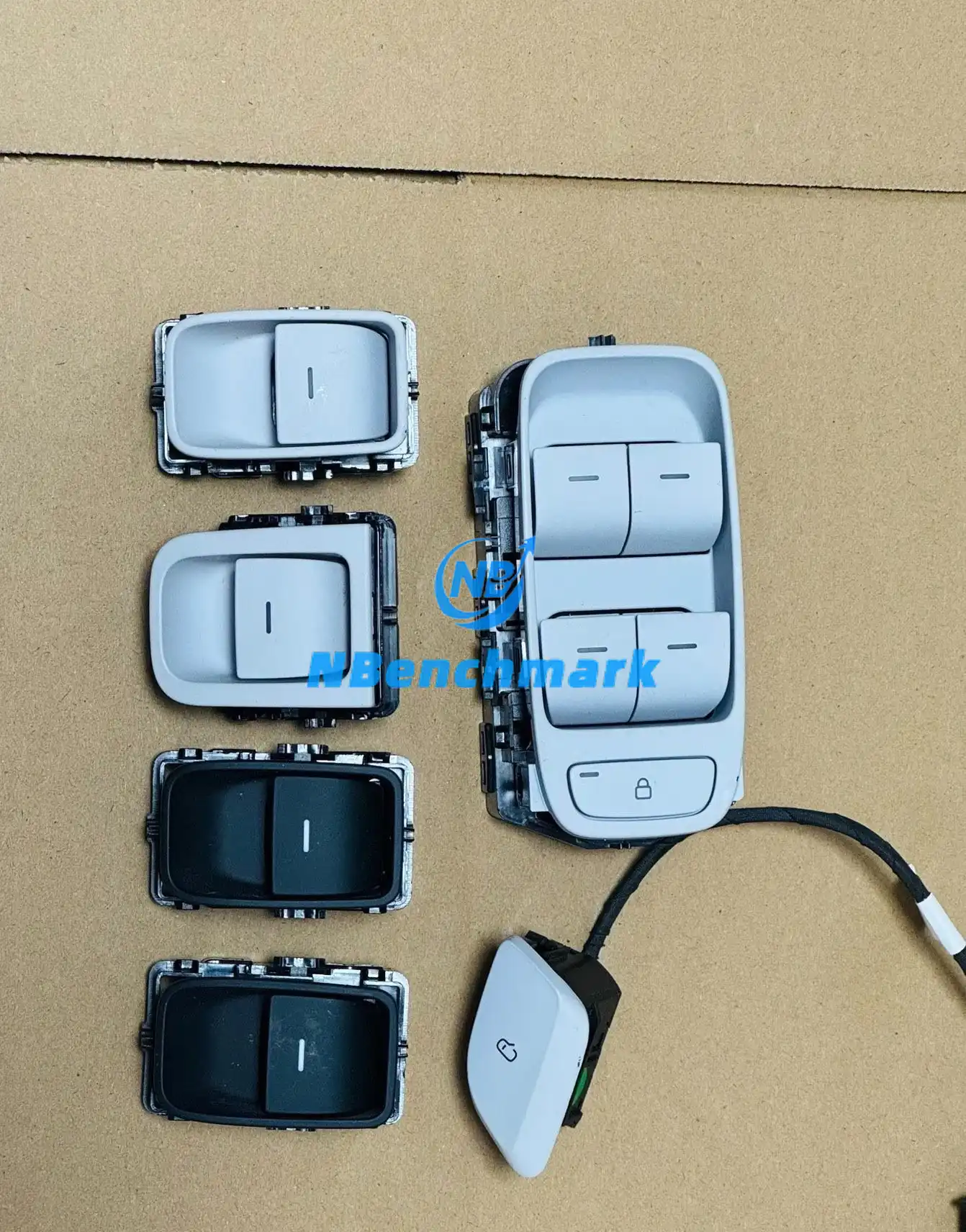 Xiaomi SU7 window lift switch