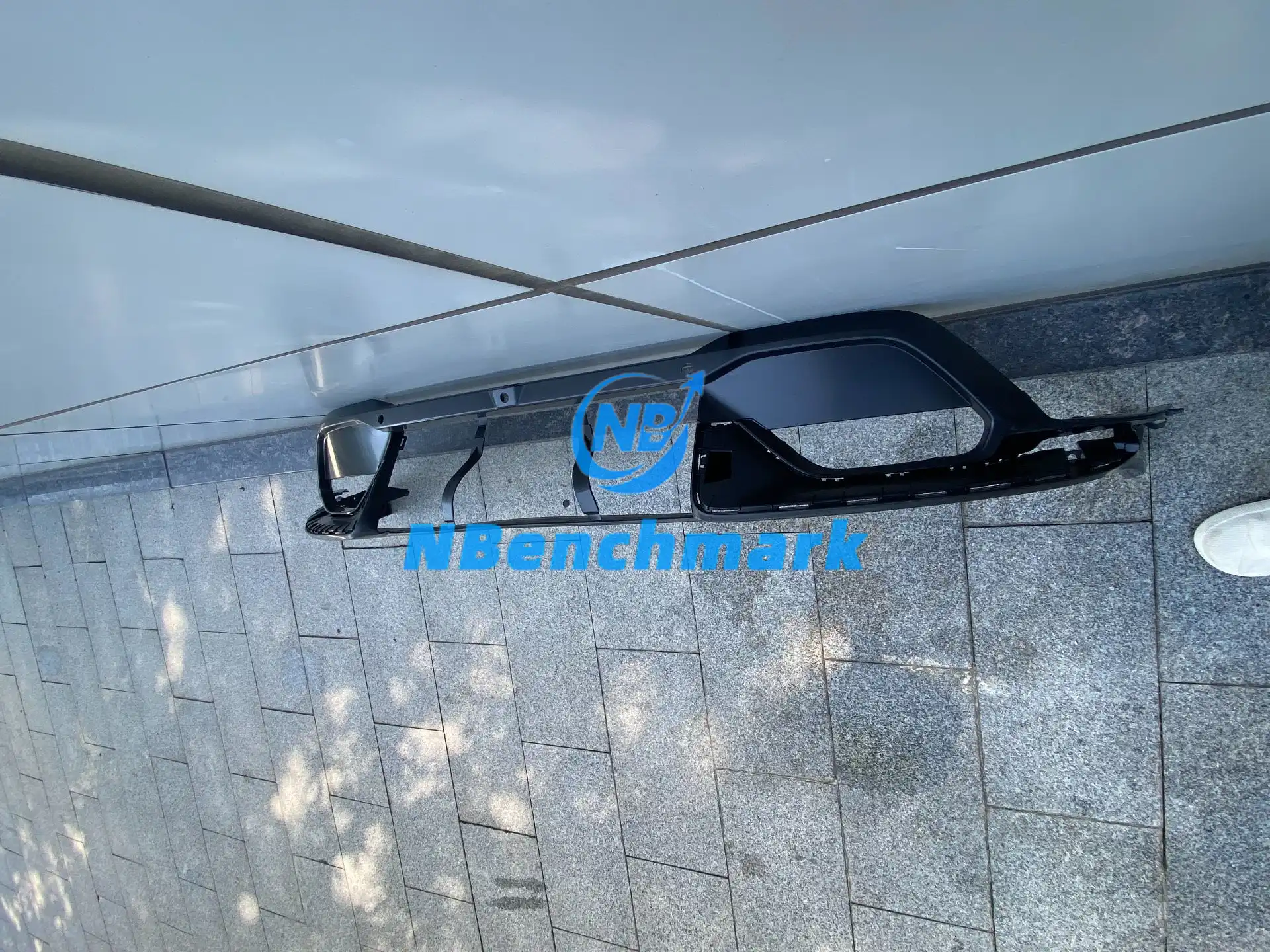 Xiaomi SU7 Ultra front bumper lower section
