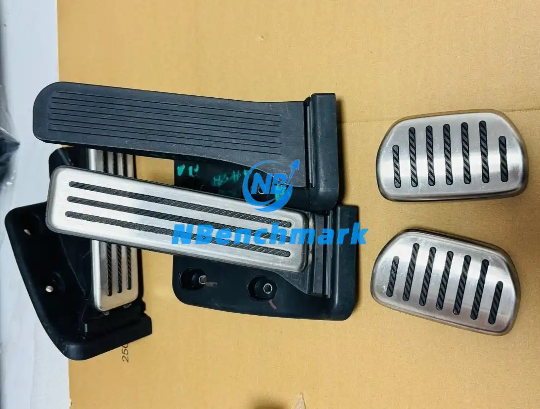 Xiaomi SU7 brake pedal