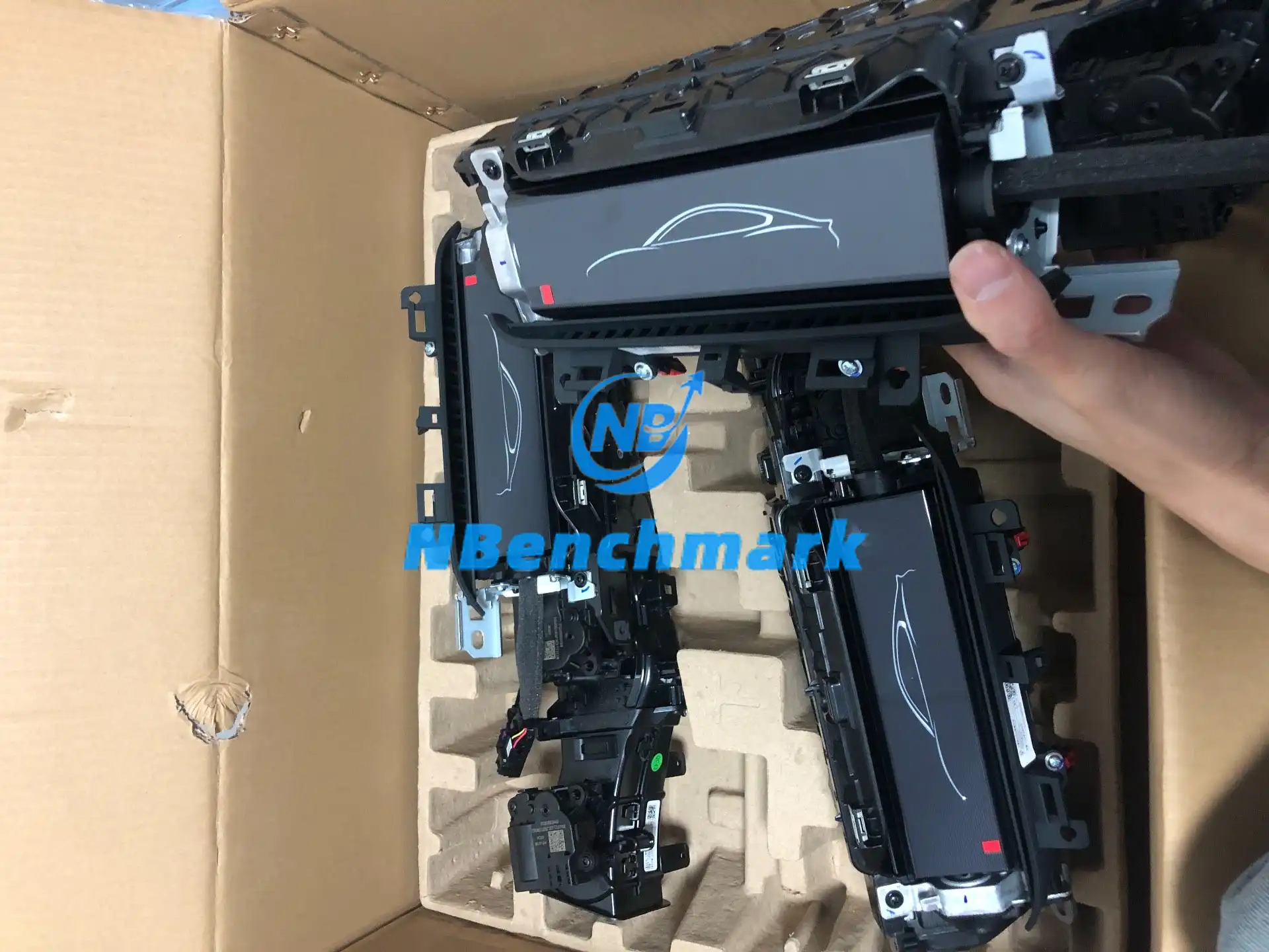 Xiaomi SU7 flip screen, SU7 Ultra flip screen