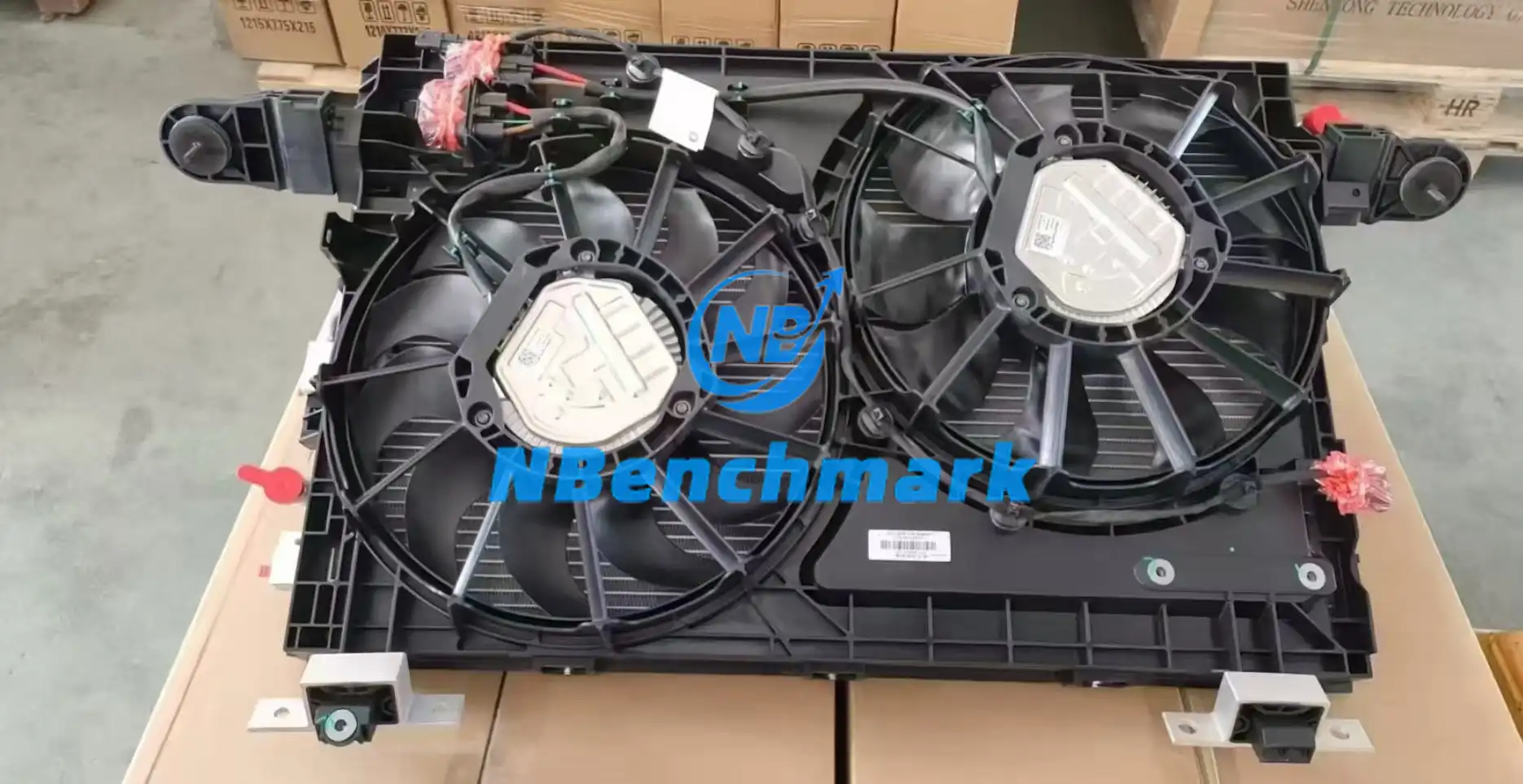 Xiaomi SU7 Ultra water tank assembly and electronic fan assembly