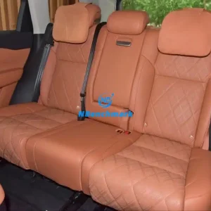 2026 Leapmotor C16, 5-seater with power rear seats, 40/60 split configuration.