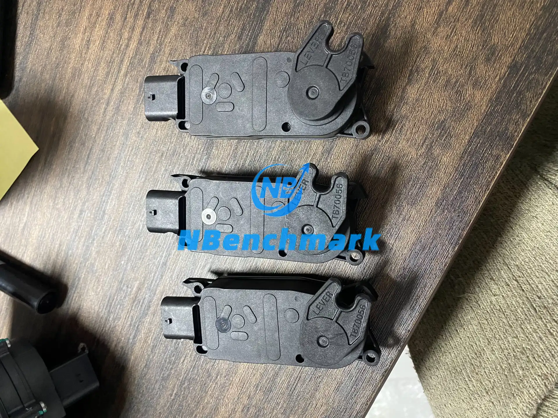 Xiaomi SU7 louver motor - 图片 2