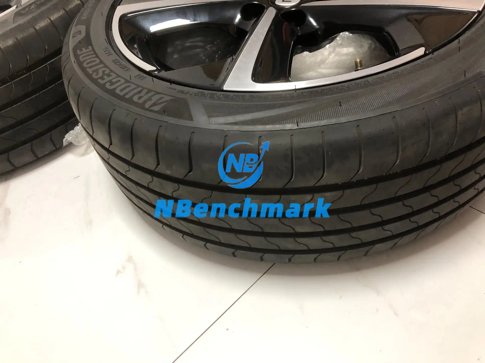 The Xiaomi SU7's blade-style wheels - 图片 3